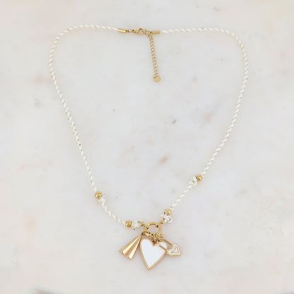 Collier sur cordon avec 2 cœurs en émail et 1 pendentif géométrique (51+5CM)