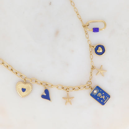 Collier en maille avec cœurs émaillés, étoiles de mer, pampille rectangulaire graphique et anneau rectangulaire strassé (39+5CM)