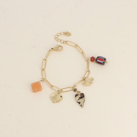 Bracelet - coeurs, en résine léopard, trèfle en pierre naturelle, ginko et perles (17+3 cm)