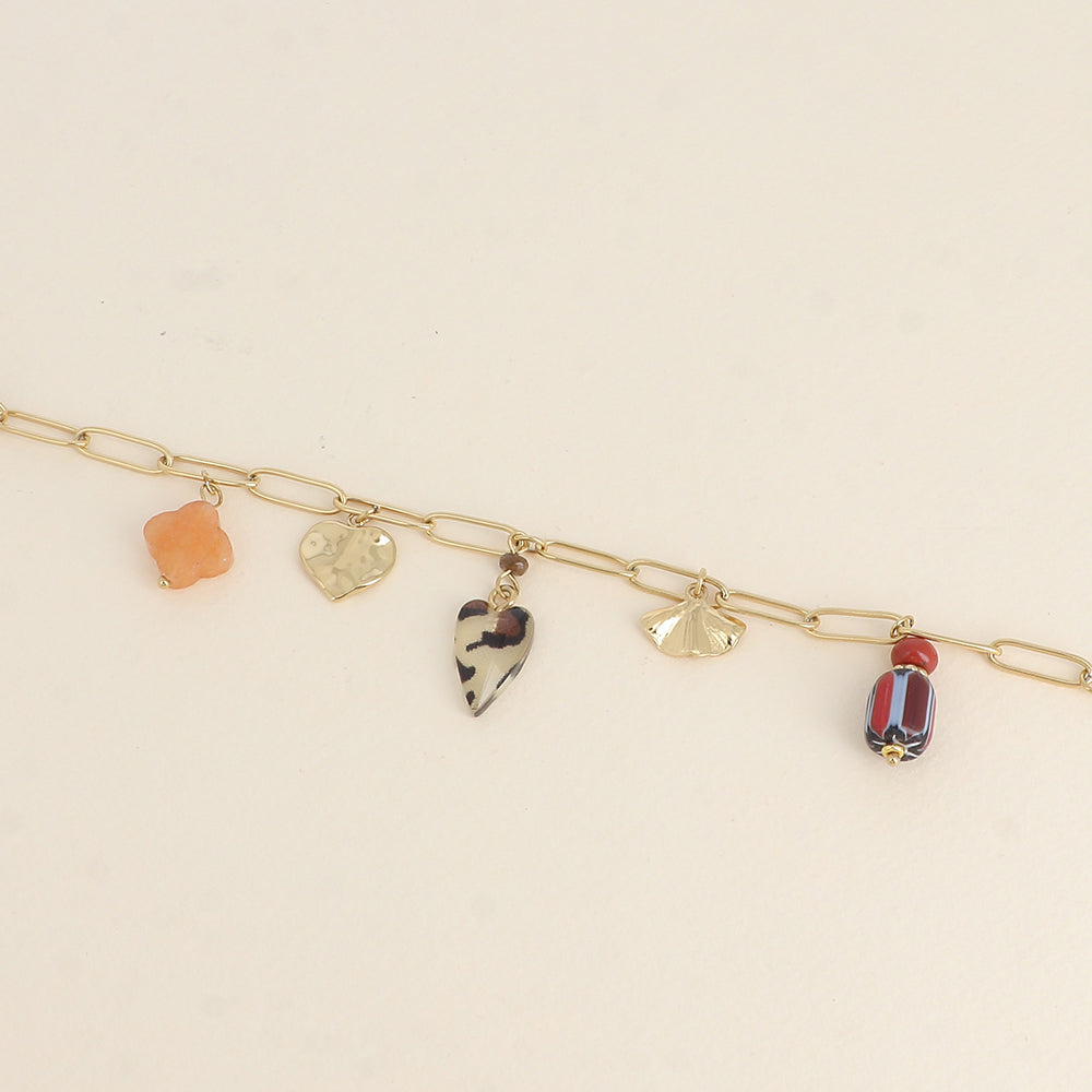 Bracelet - coeurs, en résine léopard, trèfle en pierre naturelle, ginko et perles (17+3 cm)