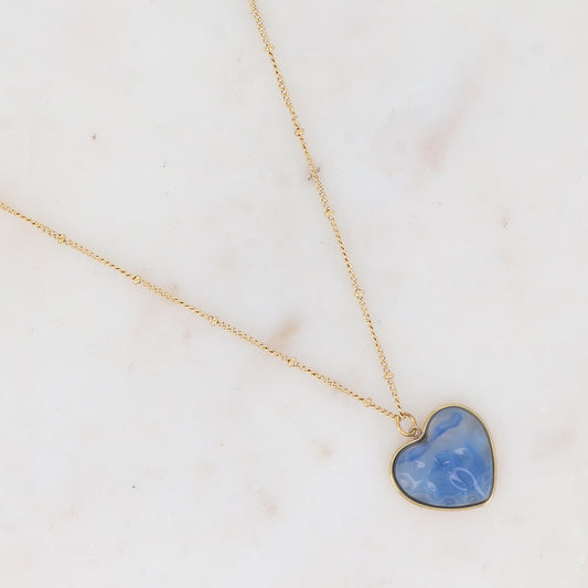 Collier doré avec pampille cœur en résine bleue 45+5 cm
