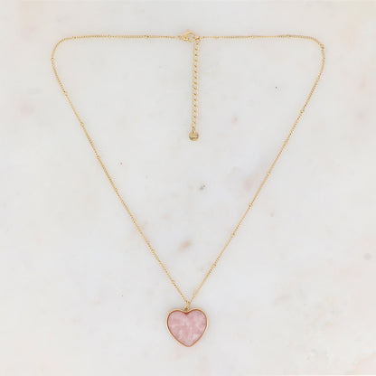 Collier doré avec pampille cœur en résine rose 45+5 cm