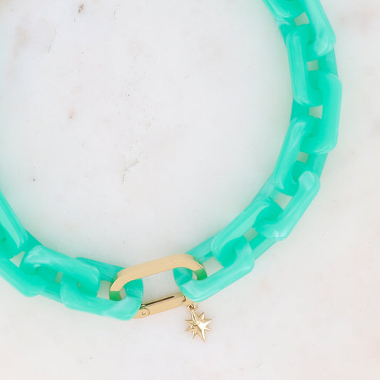 Collier avec étoile et résine rectangulaire verte 42+10 cm