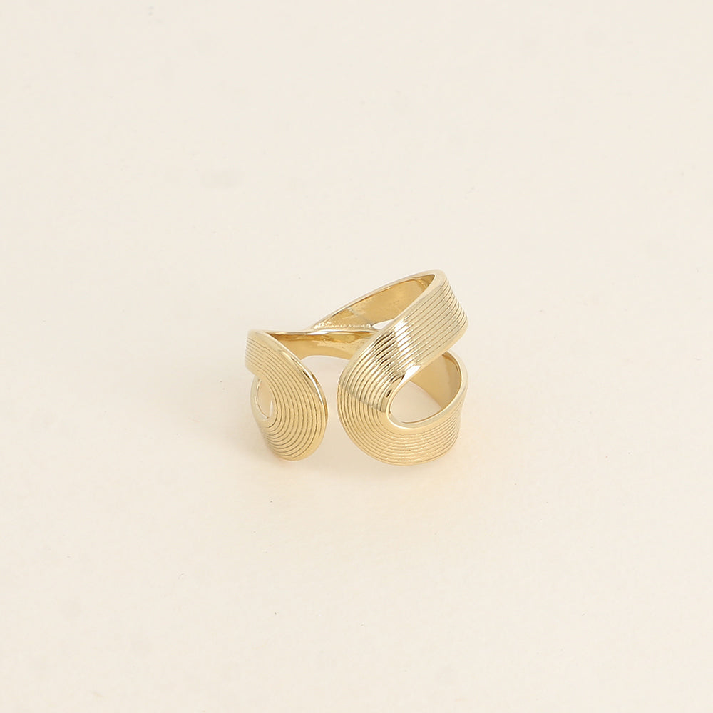 Bague ouverte - formes ajourées et striées