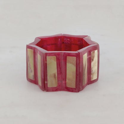 Manchette élastique en résine avec feuille de nacre Diamètre relatif : 5,7 cm - Hauteur : 4,2 cm