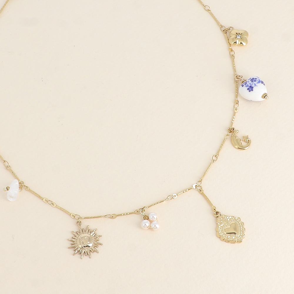 Collier - perles en résine, soleil, cœur, lune, trèfle, cœur en céramique émaillée fleurie 40+5 cm