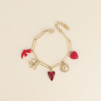 Bracelet - pendentifs (cœur martelé, oiseau en résine, cœur en émail, fleur, cœur en pierre naturelle) (17+3 cm)