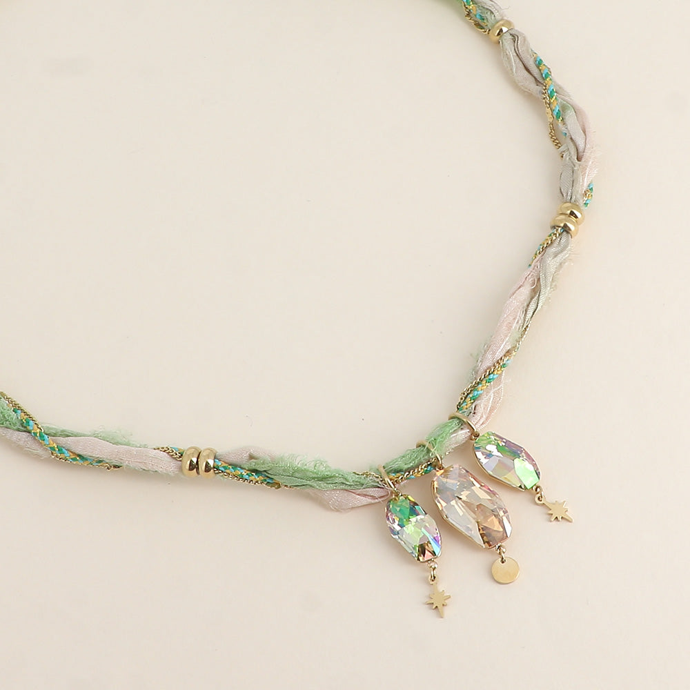 Collier sur tissu et chaîne - orné de 3 cristaux de Swarovski® - Golden shadow