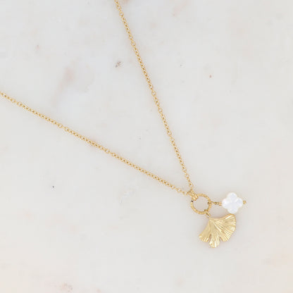Collier en maille avec feuille de ginkgo et trèfle en nacre (50+5CM)