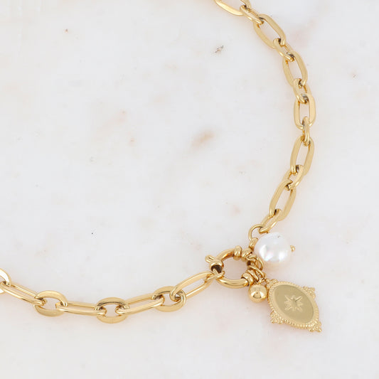 Collier en maille avec pendant au motif étoile gravée et perle d'eau douce 39 cm