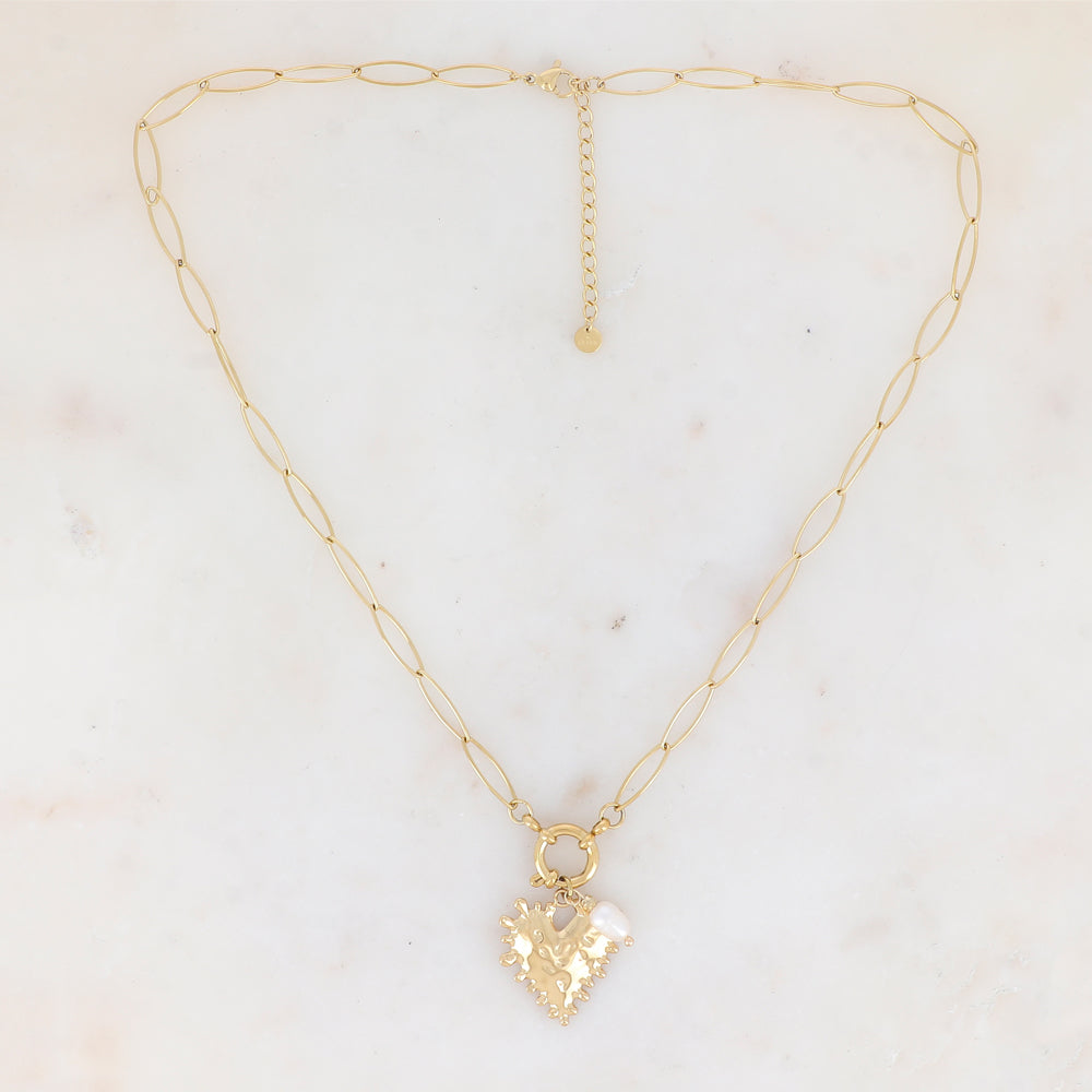 Collier en maille avec pampille cœur texturé et perle d'eau douce (47+5CM)