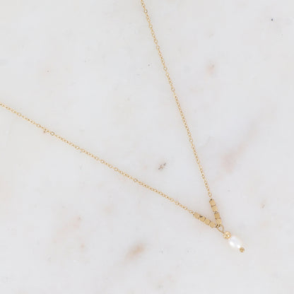 Collier avec perles en acier et perles d'eau douce 40+5 cm