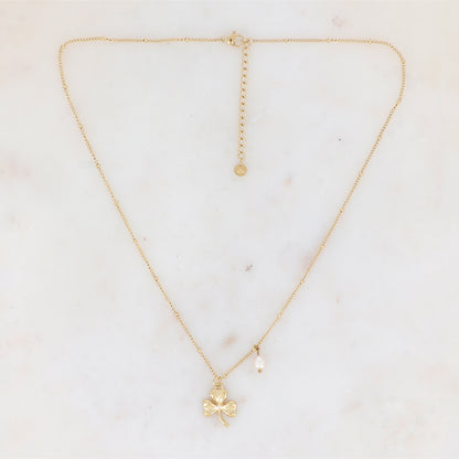 Collier avec trèfle et perle d'eau douce 45+5 cm