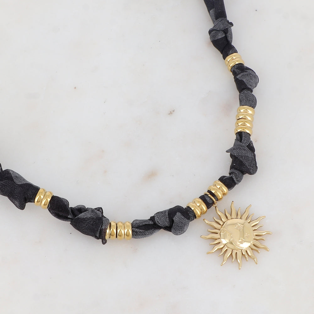 Collier ruban avec pendentif forme soleil(39+5CM)