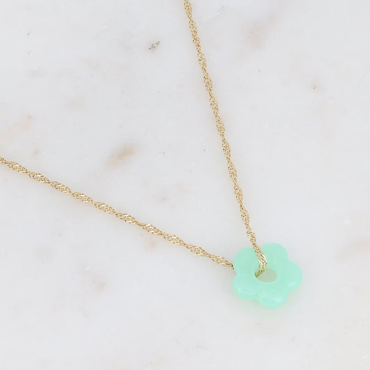 Collier doré avec perle de fleur en acétate de fleur en acétate vert menthe 40+5 cm
