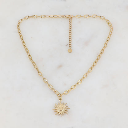 Collier en maille avec pendentif forme soleil (37+5CM)