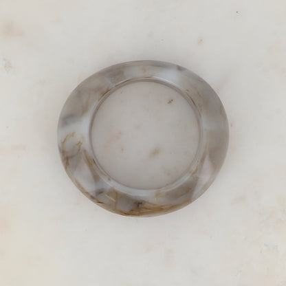 Jonc fermé en résine colorée Diamètre : 6,4 cm -Epaisseur : 3,1 cm