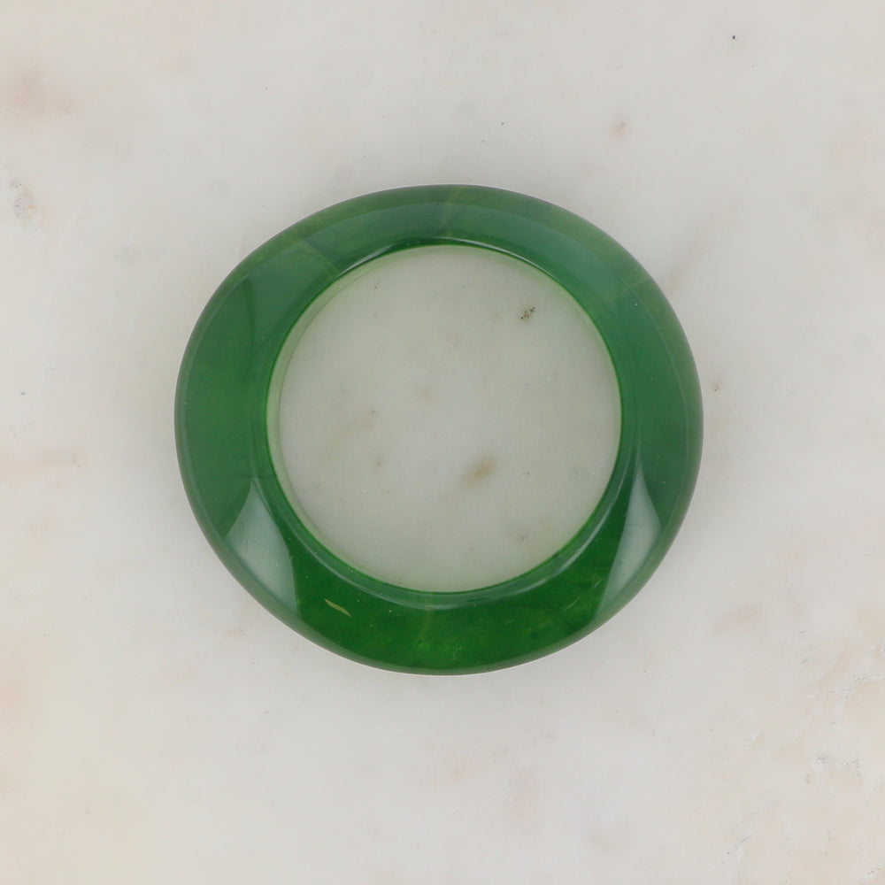 Jonc fermé en résine colorée Diamètre : 6,4 cm -Epaisseur : 3,1 cm