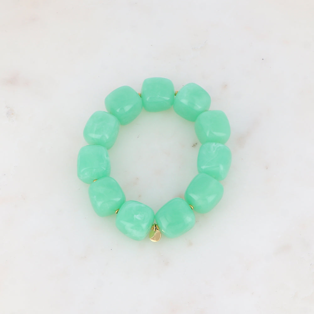 Bracelet élastique avec perles en résine colorée