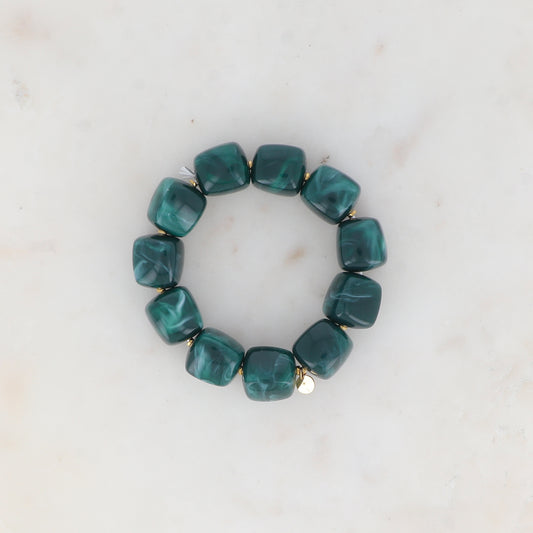 Bracelet élastique avec perles en résine colorée