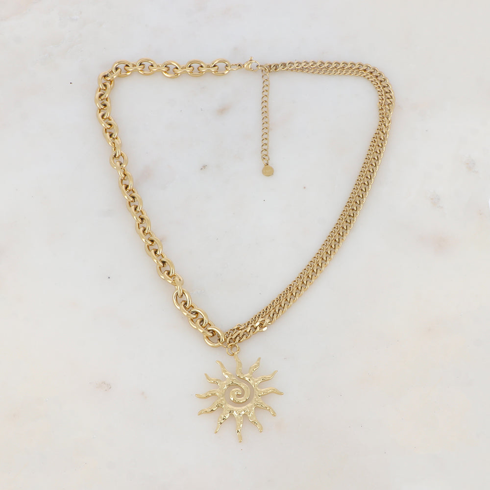 Collier en jeu de mailles avec soleil (44+5CM)