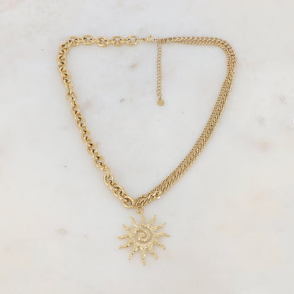 Collier en jeu de mailles avec soleil (44+5CM)