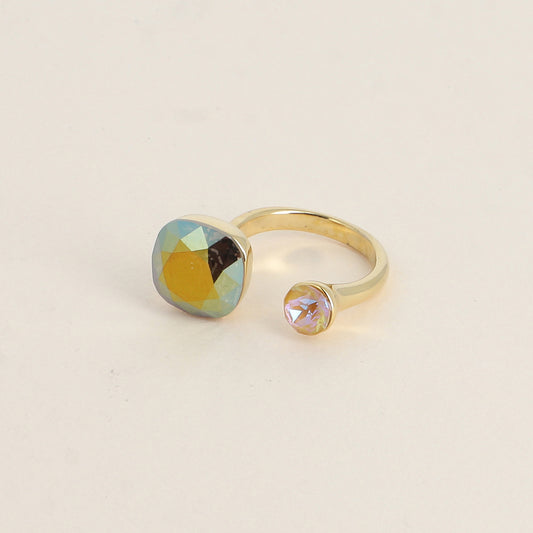 Bague - ornée de 2 cristaux de Swarovski® - Iridescent green