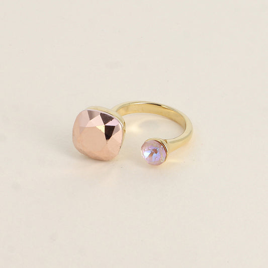 Bague - ornée de 2 cristaux de Swarovski® - Rose gold