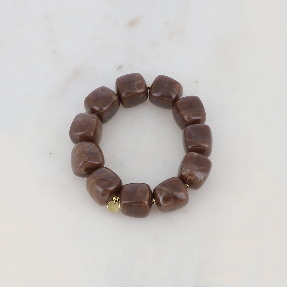 Bracelet élastique avec perles en résine colorée