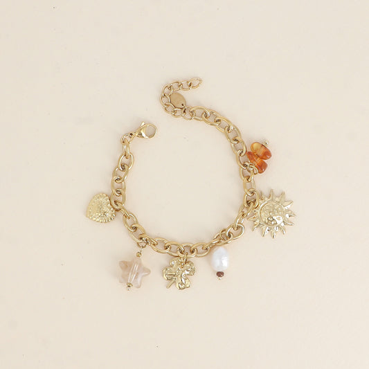 Bracelet - pendentifs (soleil, perle d'eau douce, trèfle, étoile en résine, cœur) 17+3 cm