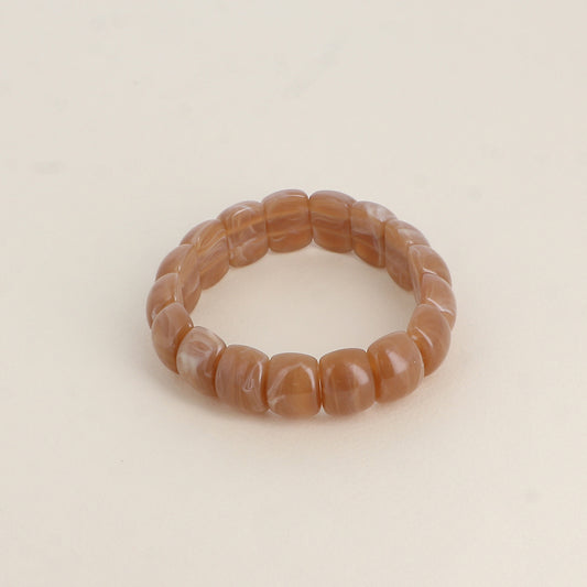 Bracelet élastique - perles en résine Dimensions intérieures du bracelet : 5,5 x 5,5 cm - Epaisseur : 15 mm