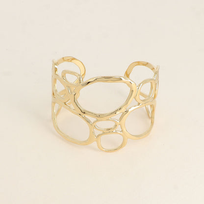 Manchette - forme bulles ajourées - Dimensions : 6,2 x 5,5 cm - Hauteur : 50 mm
