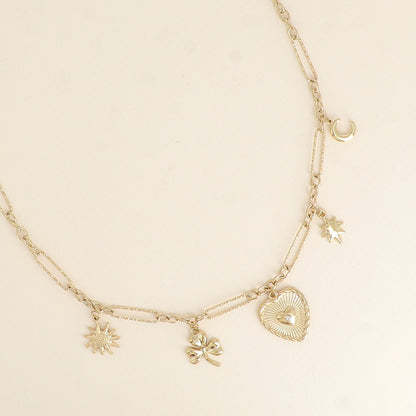 Collier - breloques (fleur, trèfle, cœur, étoile et lune) 39+7 cm