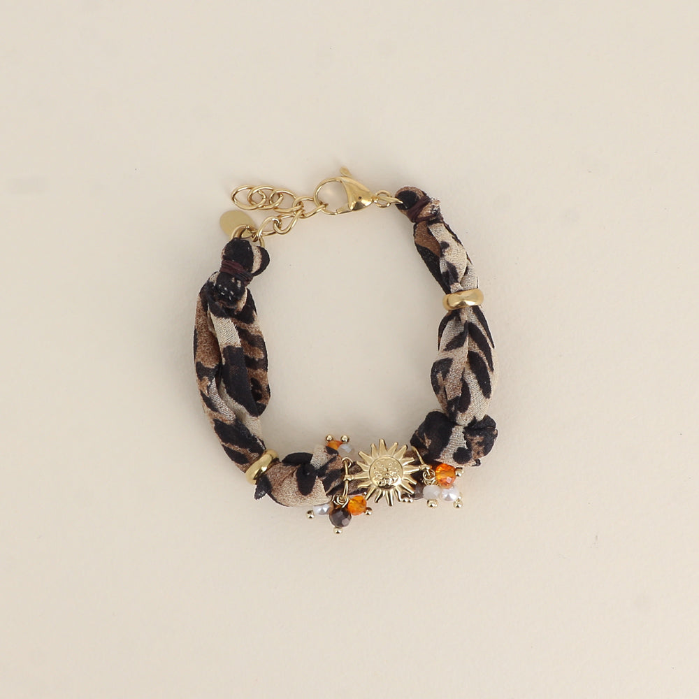 Bracelet - tissu léopard, pièces en acier inoxydable, perles taillées et en résine, pendentif fleur (17+3 cm)