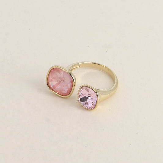 Bague ouverte- Ornée de cristaux de Swarovski® 10 mm et 8 mm - Hauteur de la bague: 2 mm - Flamingo ignite