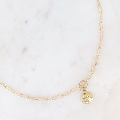 Collier maille striée, pendentif fermoir T avec lune et étoiles ornées d'oxydes de zirconium 45+5 cm