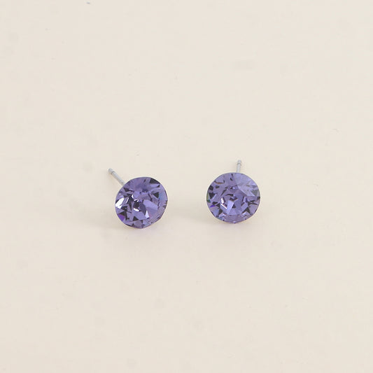 Boucles puces argentées – Ornées de cristaux de Swarovski® SS39 - Dimensions de la boucle : 8x8 mm - Tanzanite