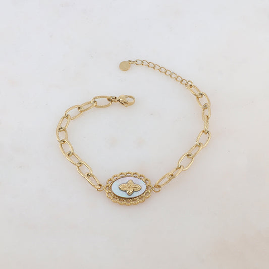 Bracelet en maille, pièce ovale, étoile et nacre