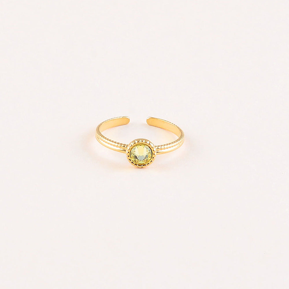 Bague fine ornée de cristaux de Swarovski® - Hauteur de la bague: 2 mm - Dimensions du cristal : 5x5 mm - Jonquil