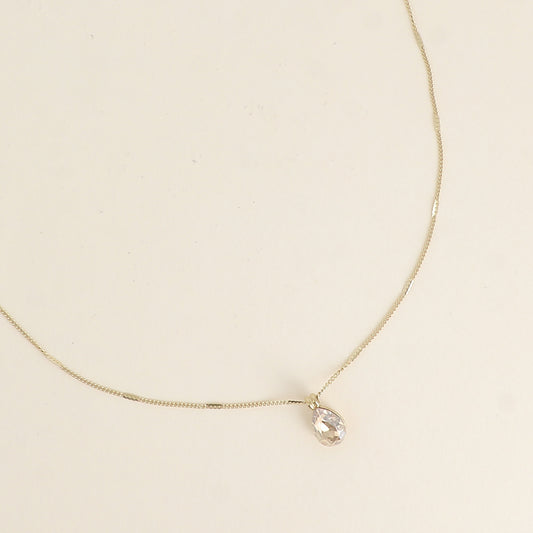 Collier orné de cristaux de Swarovski® en forme de goutte - Longueur de chaîne : 38+7 cm - Dimensions du cristal : 7x10 mm - Golden shadow