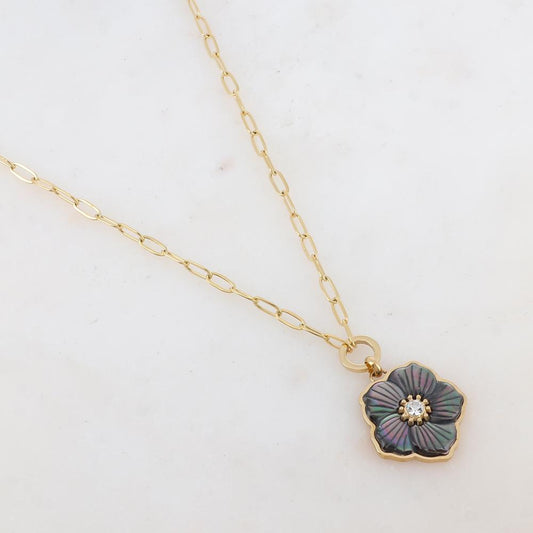 Collier avec pendentif fleur en nacre, strass (45+5CM)