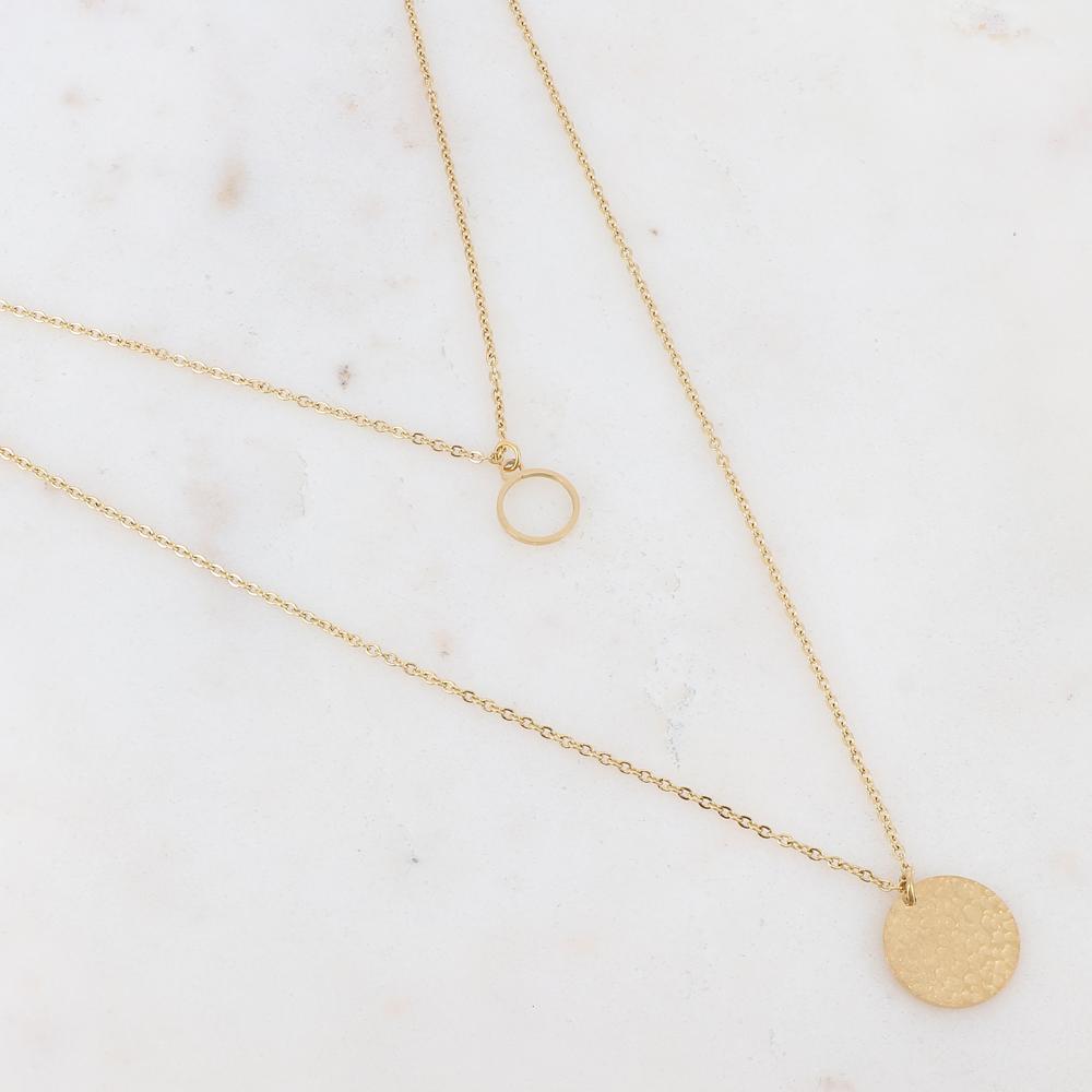 Collier doré avec un pendentif rond martelé et un petit anneau lisse 38/52+5 cm