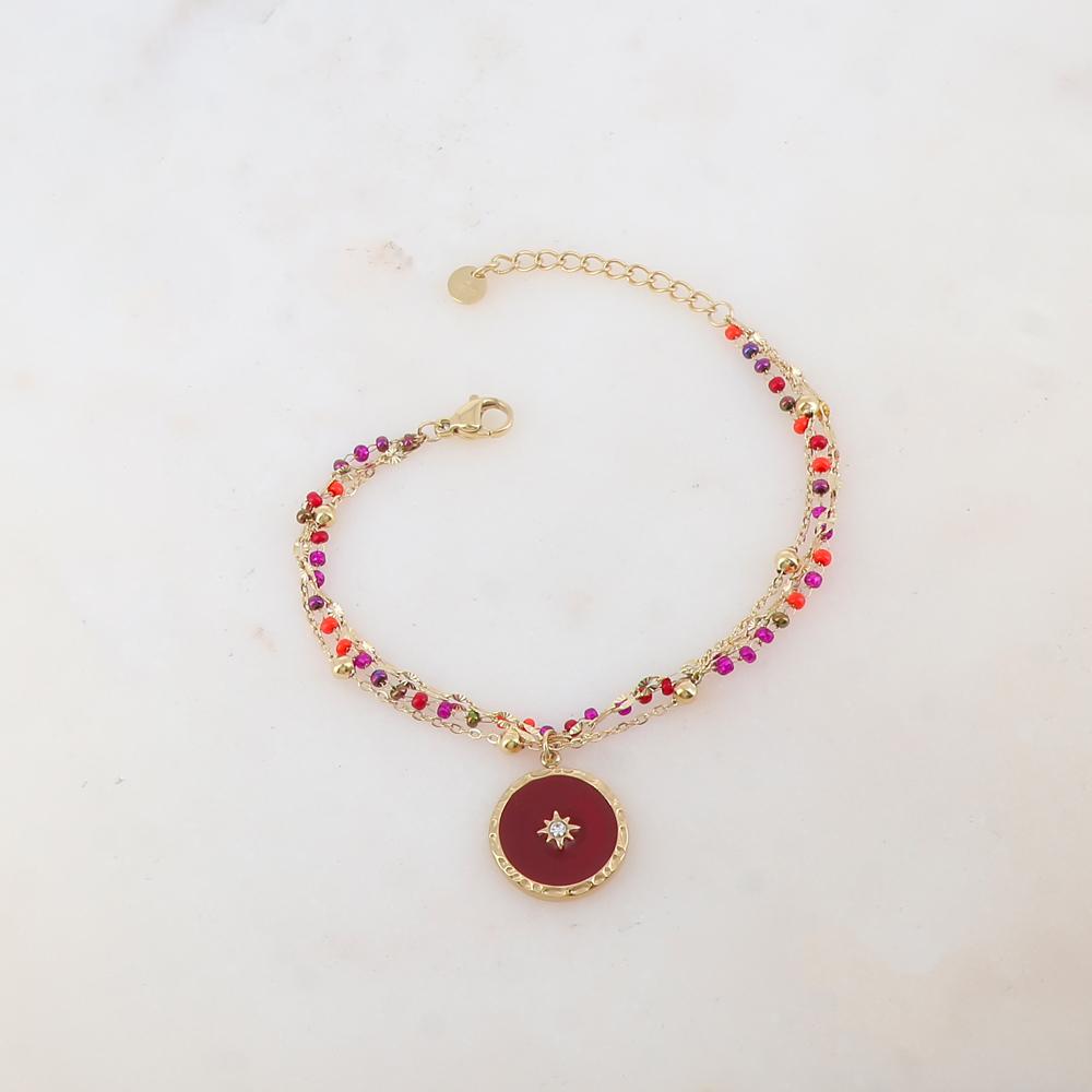 Bracelet trois rangs avec perles émaillées, petites boules, pièce ronde émaillée, étoile et strass