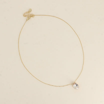 Collier - Pendentif cristal de Swarovski® en forme de goutte - Longueur du collier : 40+5 cm - Dimensions du cristal : 10x14 mm - Golden shadow