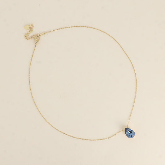 Collier - Pendentif cristal de Swarovski® en forme de goutte - Longueur du collier : 40+5 cm - Dimensions du cristal : 10x14 mm - Denim blue
