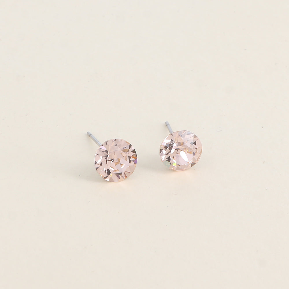 Boucles puces argentées – Ornées de cristaux de Swarovski® SS39 - Dimensions de la boucle : 8x8 mm - Silk