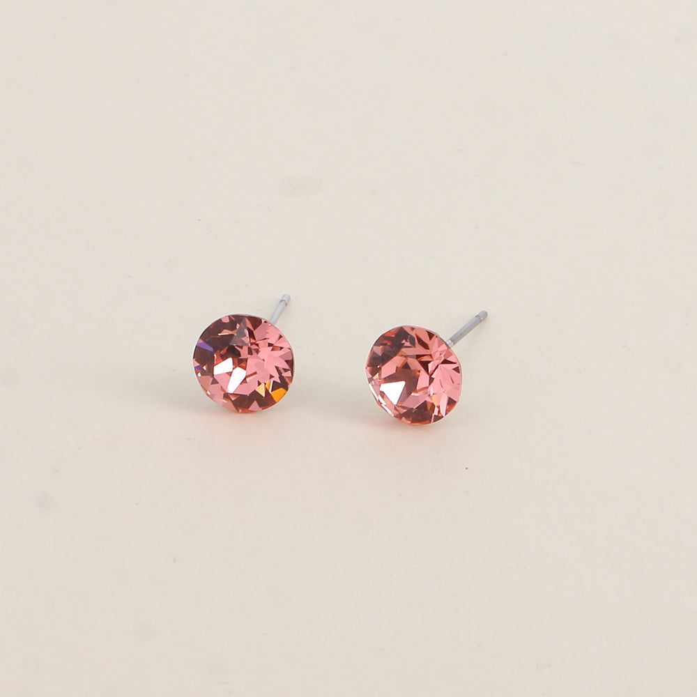 Boucles puces argentées – Ornées de cristaux de Swarovski® SS39 - Dimensions de la boucle : 8x8 mm - Rose peach