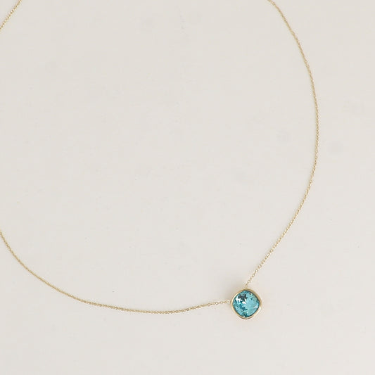 Collier orné de cristal de Swarovski® 8 mm - Longueur de chaîne : 39+5 cm - Diamètre du cristal : 8 mm - Light turquoise