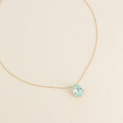 Collier - Pendentif cristal de Swarovski® en forme de goutte - Longueur du collier : 40+5 cm - Dimensions du cristal : 10x14 mm  - Chrysolite