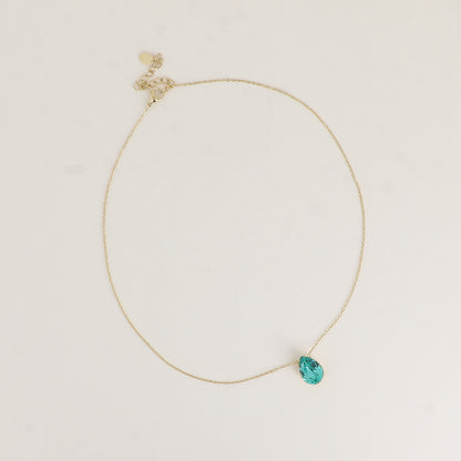 Collier - Pendentif cristal de Swarovski® en forme de goutte - Longueur du collier : 40+5 cm - Dimensions du cristal : 10x14 mm - Carabeen green
